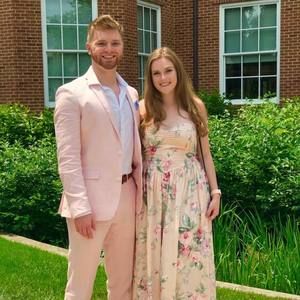 Meet your Posher, Avery